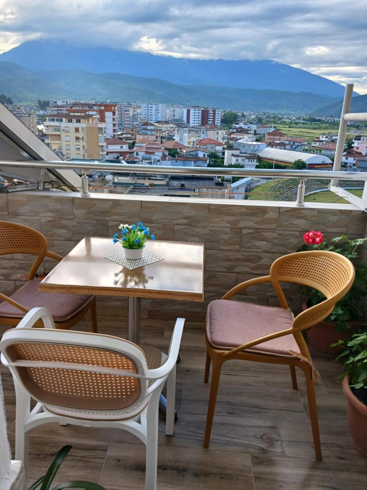 Muska Comfy Apartment 培拉特 外观 照片