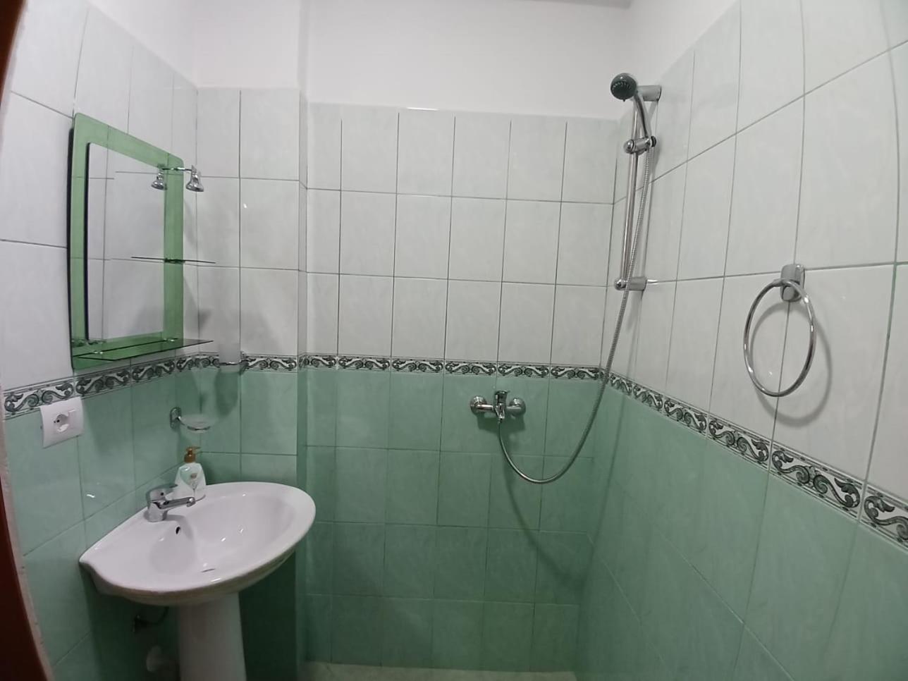 Muska Comfy Apartment 培拉特 外观 照片
