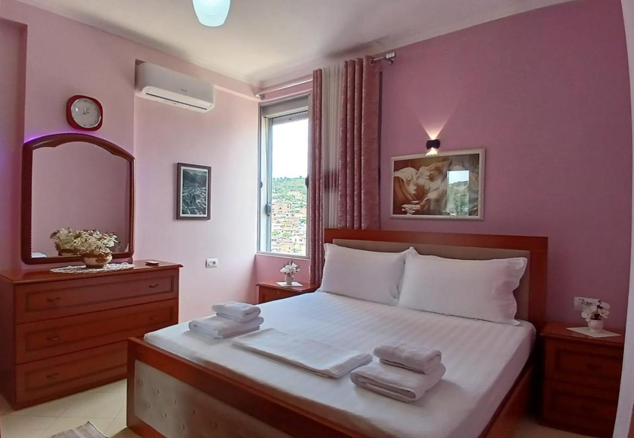 Muska Comfy Apartment 培拉特 外观 照片